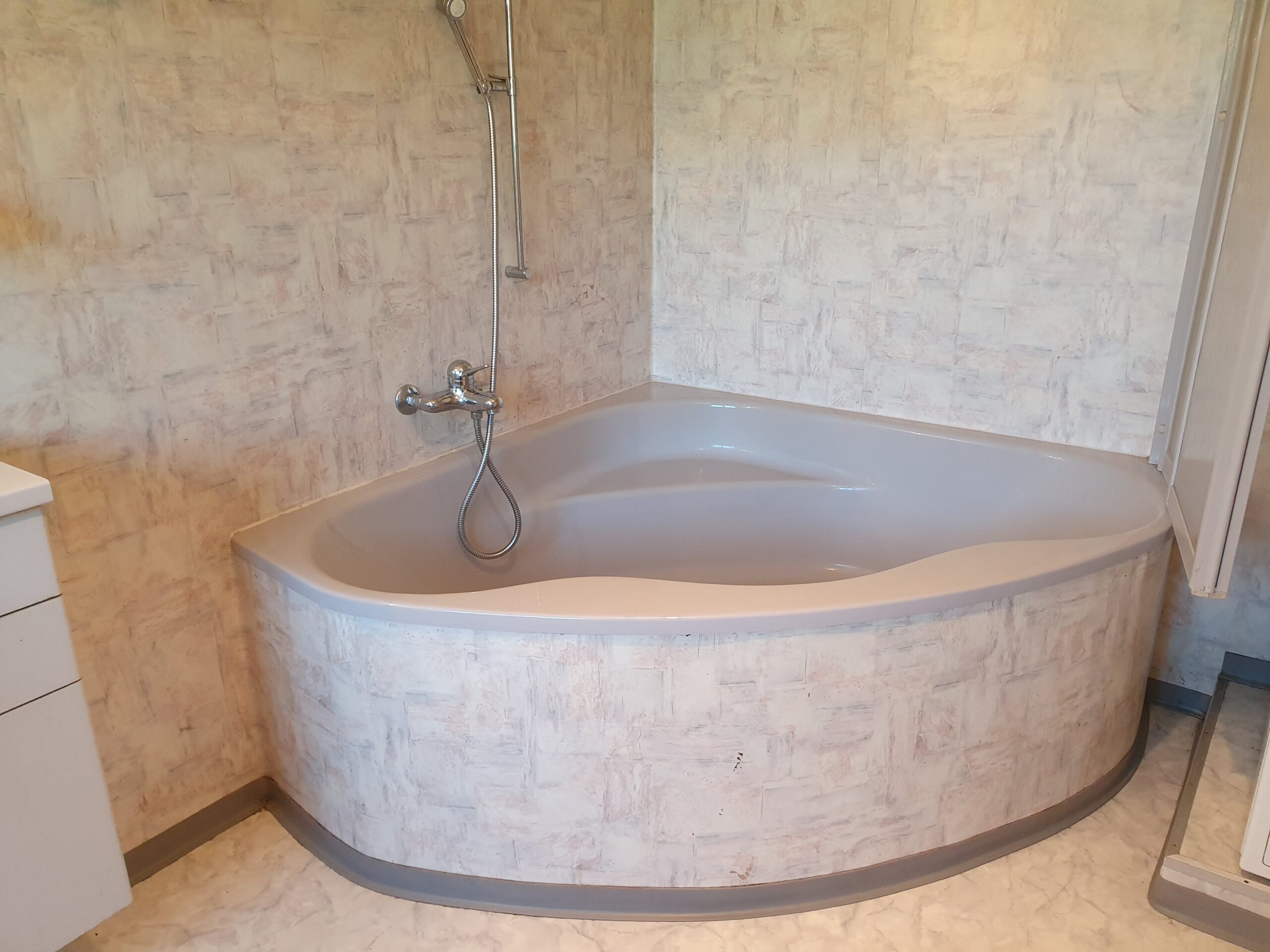 Badewanne vorher